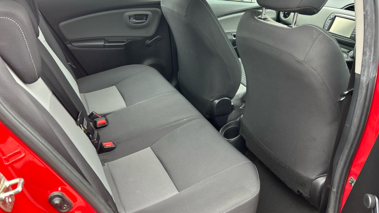 Toyota Yaris 1.5 Hybrid Icon 5dr CVT Hybrid Hatchback